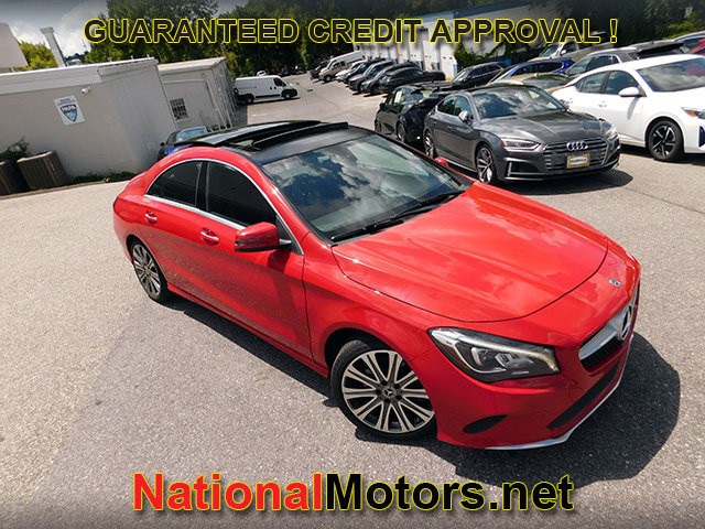 Mercedes-Benz CLA Vehicle Full-screen Gallery Image 02