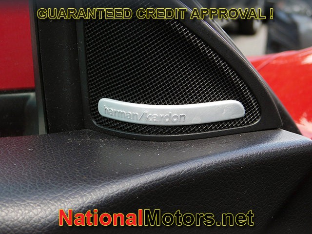 Mercedes-Benz CLA Vehicle Full-screen Gallery Image 17