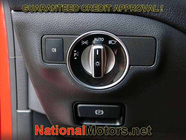 Mercedes-Benz CLA Vehicle Full-screen Gallery Image 27