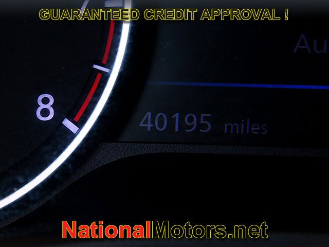Nissan Sentra Vehicle Full-screen Gallery Image 17