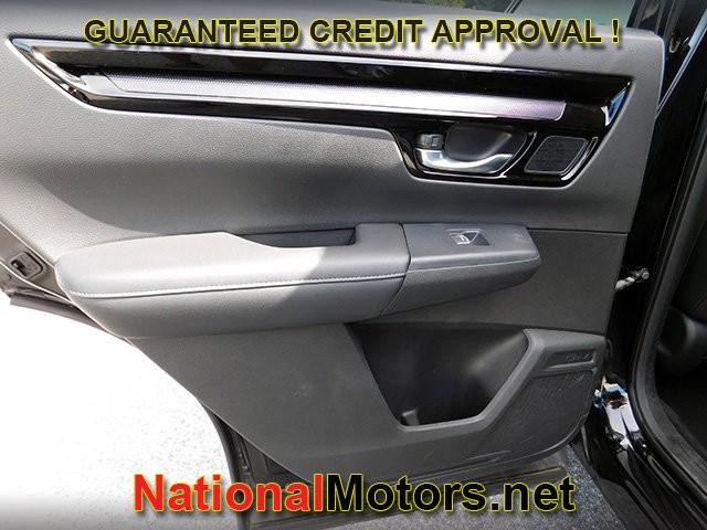 Honda CR-V Vehicle Full-screen Gallery Image 13