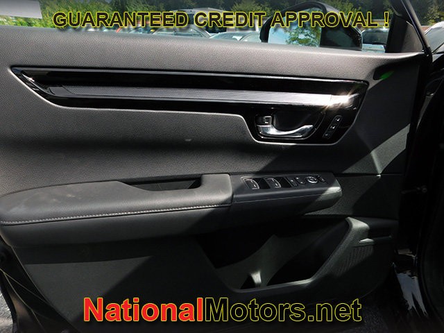 Honda CR-V Vehicle Full-screen Gallery Image 17