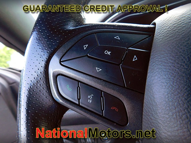 Dodge Challenger Vehicle Full-screen Gallery Image 20