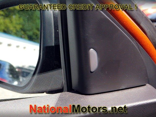 Nissan Kicks Vehicle Full-screen Gallery Image 21