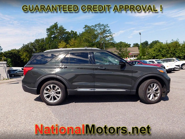 Ford Explorer Vehicle Full-screen Gallery Image 05