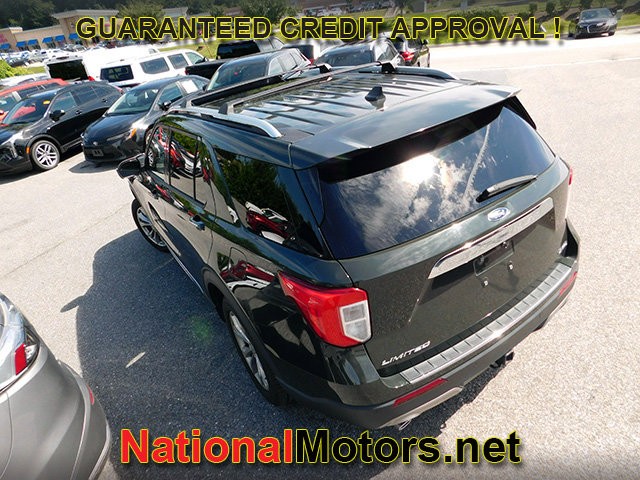 Ford Explorer Vehicle Full-screen Gallery Image 08