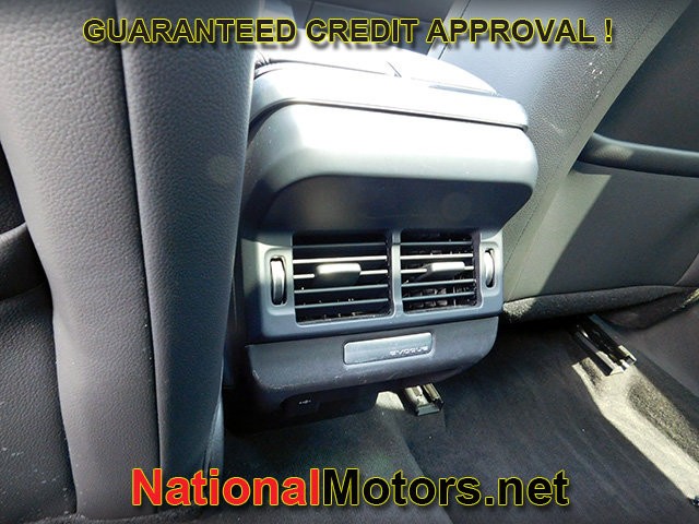 Land Rover Range Rover Evoque Vehicle Full-screen Gallery Image 14