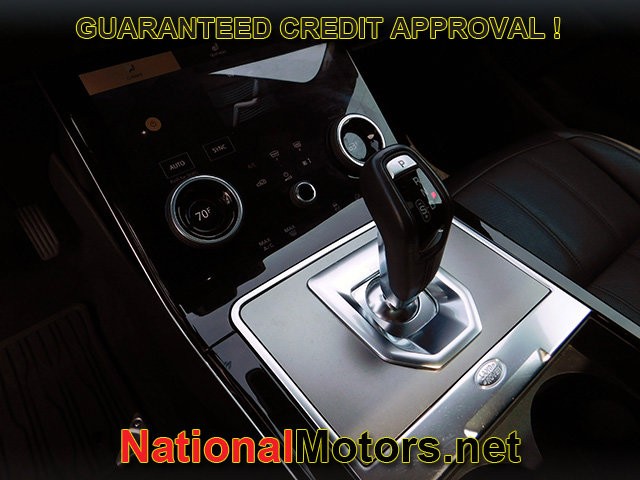 Land Rover Range Rover Evoque Vehicle Full-screen Gallery Image 24