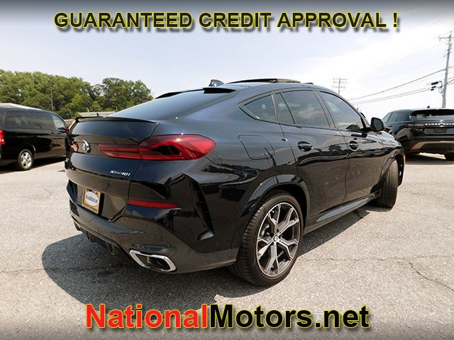 BMW X6 Vehicle Full-screen Gallery Image 06