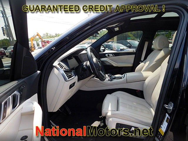 BMW X6 Vehicle Full-screen Gallery Image 20