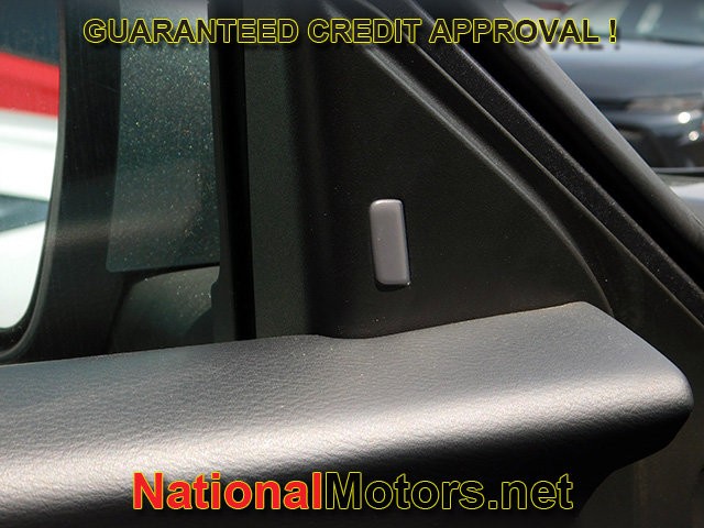 Nissan Sentra Vehicle Full-screen Gallery Image 14