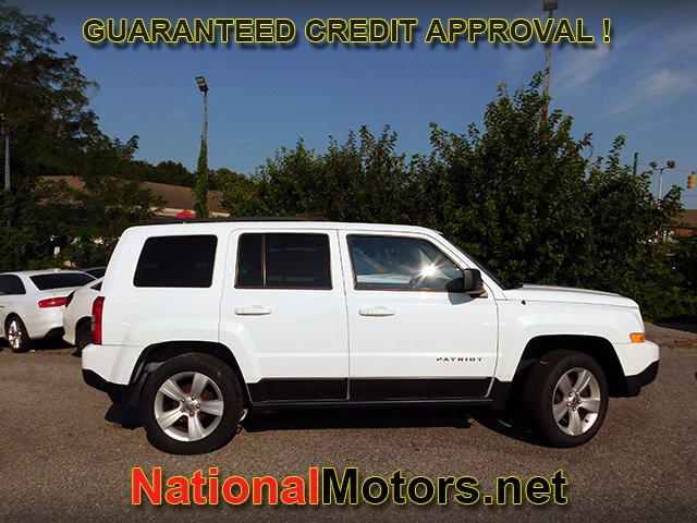 Jeep Patriot Vehicle Full-screen Gallery Image 04