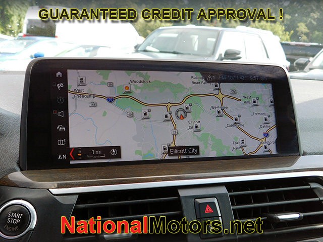 BMW X3 Vehicle Full-screen Gallery Image 25