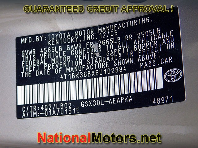 Toyota Avalon Vehicle Full-screen Gallery Image 32