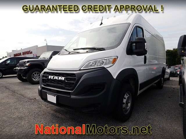 Ram ProMaster Cargo Van Vehicle Full-screen Gallery Image 04