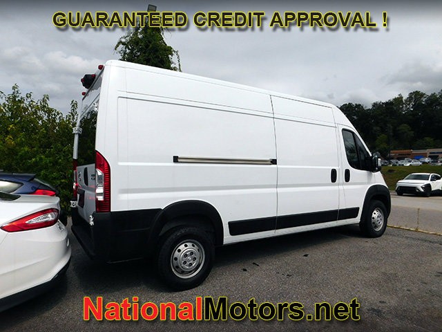 Ram ProMaster Cargo Van Vehicle Full-screen Gallery Image 05