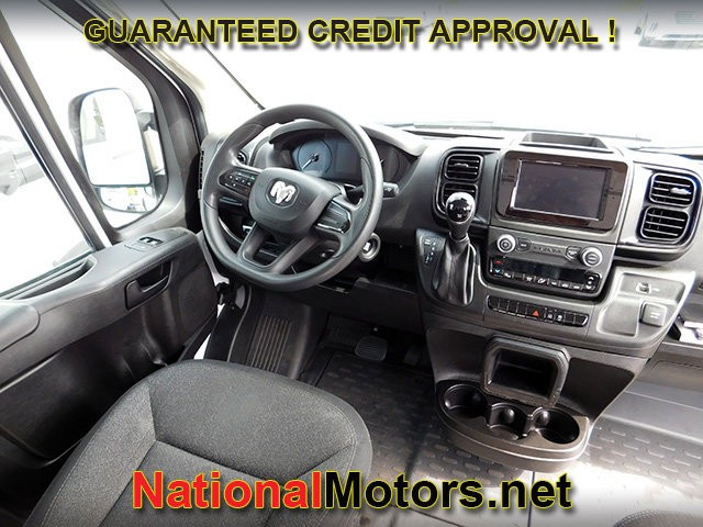Ram ProMaster Cargo Van Vehicle Full-screen Gallery Image 09