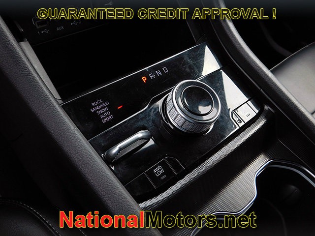 Jeep Grand Cherokee 4xe Vehicle Full-screen Gallery Image 25