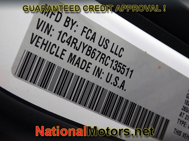 Jeep Grand Cherokee 4xe Vehicle Full-screen Gallery Image 31