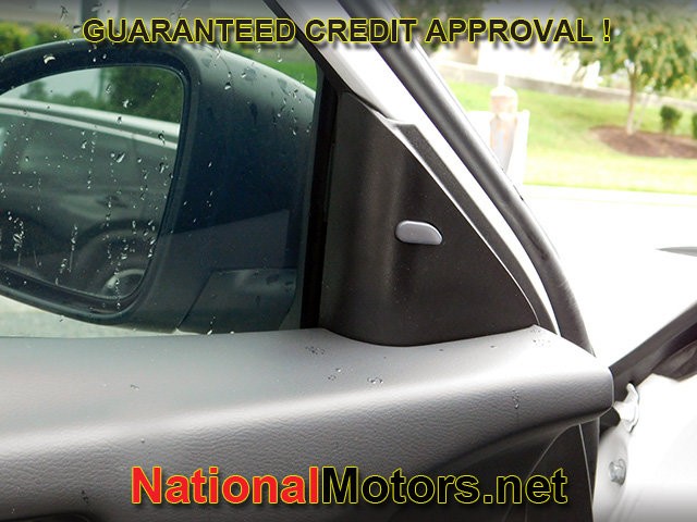Nissan Altima Vehicle Full-screen Gallery Image 12