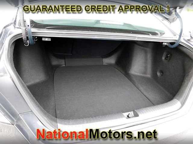 Honda Accord Sedan Vehicle Full-screen Gallery Image 08