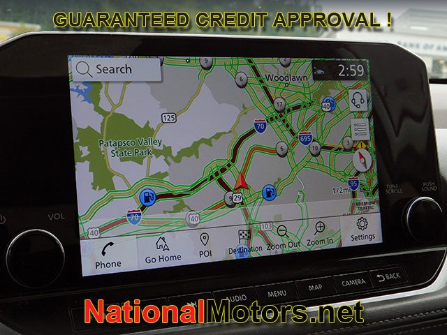 Nissan Rogue Vehicle Full-screen Gallery Image 22