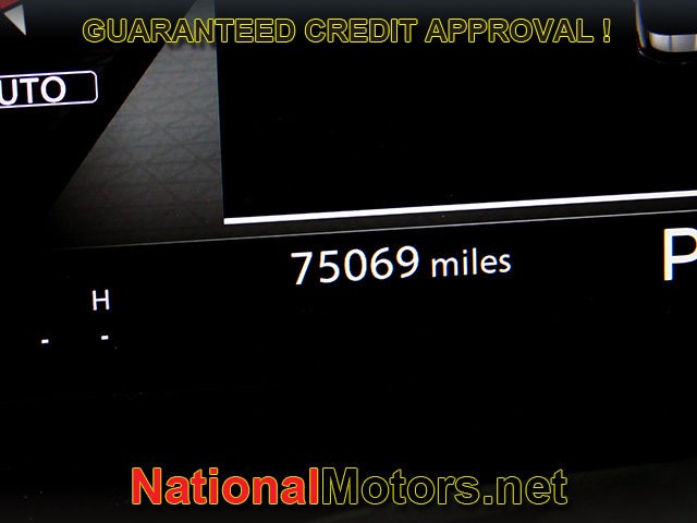 Nissan Rogue Vehicle Full-screen Gallery Image 28