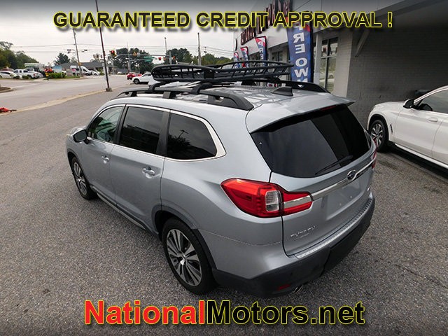 Subaru Ascent Vehicle Full-screen Gallery Image 05