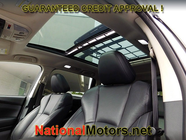 Subaru Ascent Vehicle Full-screen Gallery Image 19