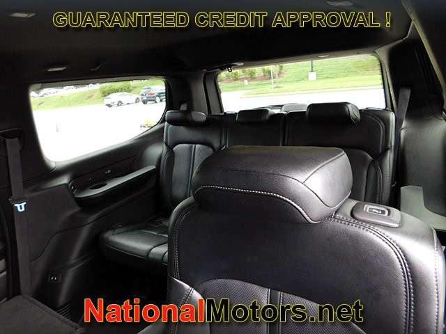 Jeep Wagoneer Vehicle Full-screen Gallery Image 11