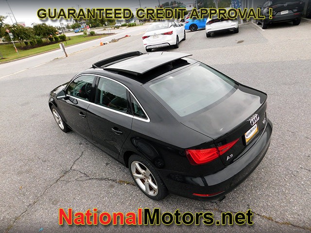 Audi A3 Vehicle Full-screen Gallery Image 05