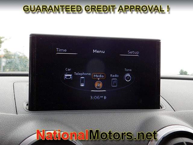 Audi A3 Vehicle Full-screen Gallery Image 18