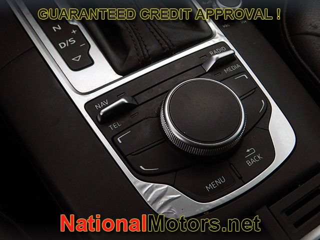 Audi A3 Vehicle Full-screen Gallery Image 21