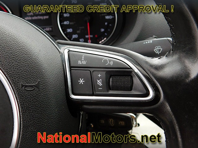 Audi A3 Vehicle Full-screen Gallery Image 22