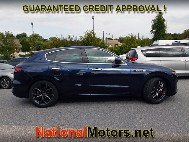 Maserati Levante Vehicle Full-screen Gallery Image 04