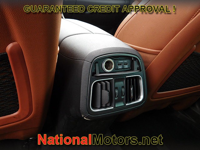 Maserati Levante Vehicle Full-screen Gallery Image 13
