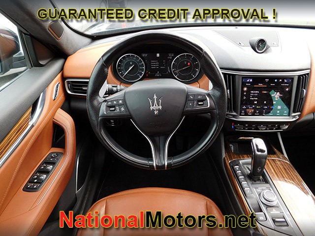 Maserati Levante Vehicle Full-screen Gallery Image 14
