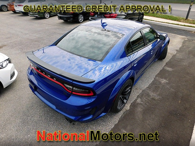 Dodge Charger Vehicle Full-screen Gallery Image 05