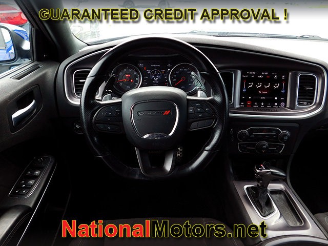 Dodge Charger Vehicle Full-screen Gallery Image 09