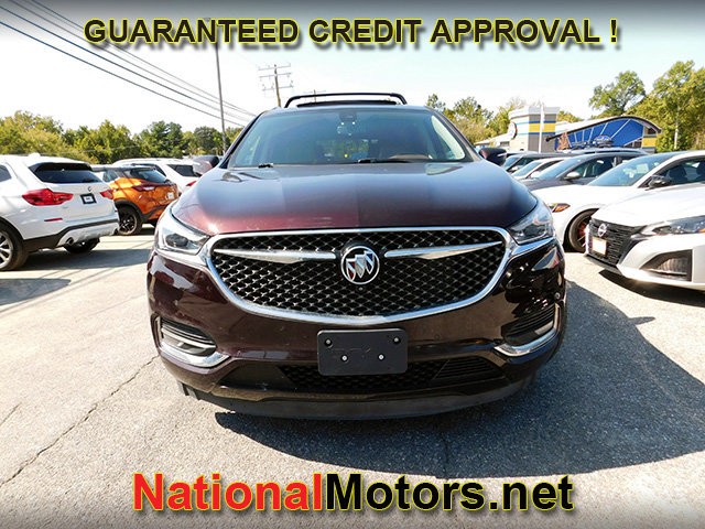 Buick Enclave Vehicle Full-screen Gallery Image 03