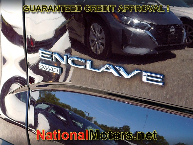 Buick Enclave Vehicle Full-screen Gallery Image 09