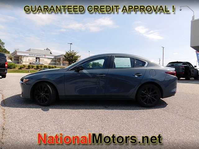 Mazda Mazda3 Sedan Vehicle Full-screen Gallery Image 04