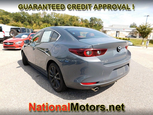 Mazda Mazda3 Sedan Vehicle Full-screen Gallery Image 05