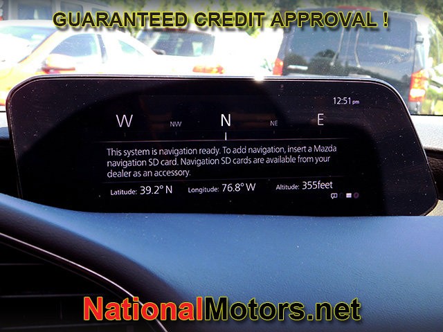 Mazda Mazda3 Sedan Vehicle Full-screen Gallery Image 16