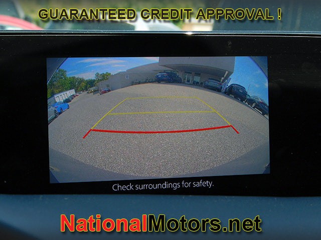 Mazda Mazda3 Sedan Vehicle Full-screen Gallery Image 18