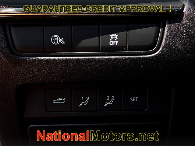 Mazda Mazda3 Sedan Vehicle Full-screen Gallery Image 23