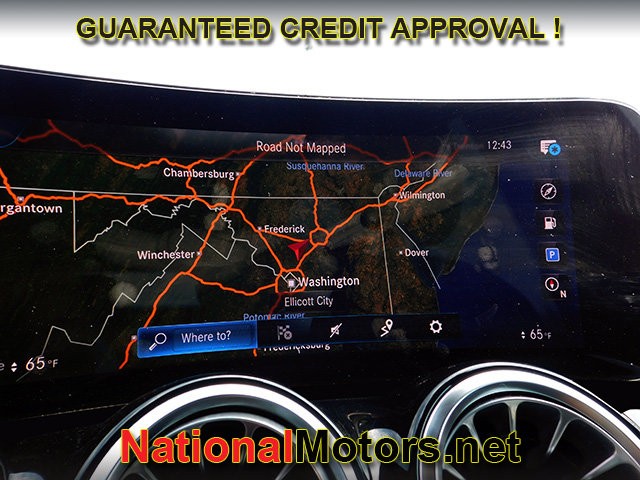 Mercedes-Benz GLB Vehicle Full-screen Gallery Image 20