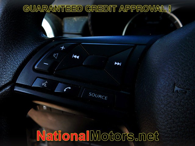 Nissan Versa Vehicle Full-screen Gallery Image 17