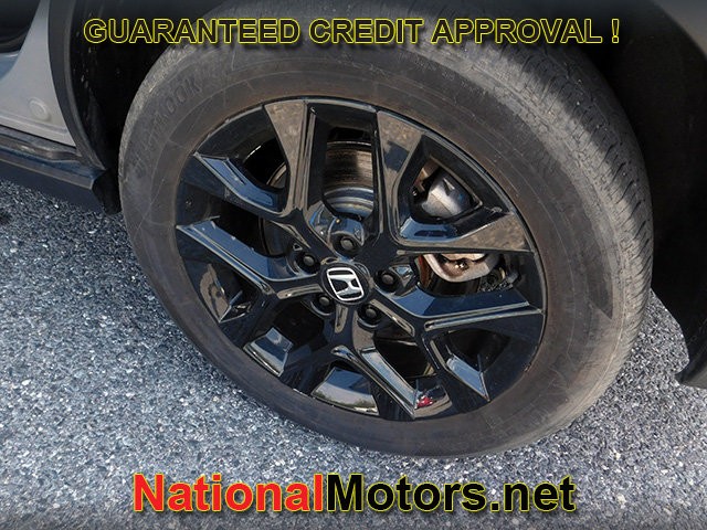 Honda HR-V Vehicle Full-screen Gallery Image 09