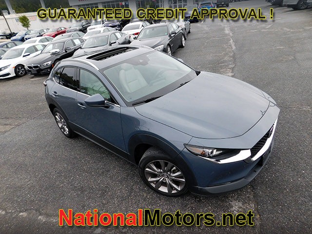 Mazda CX-30 Vehicle Full-screen Gallery Image 02